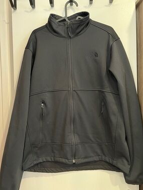 The North Face Men's Black Lightweight Full-Zip Jacket
